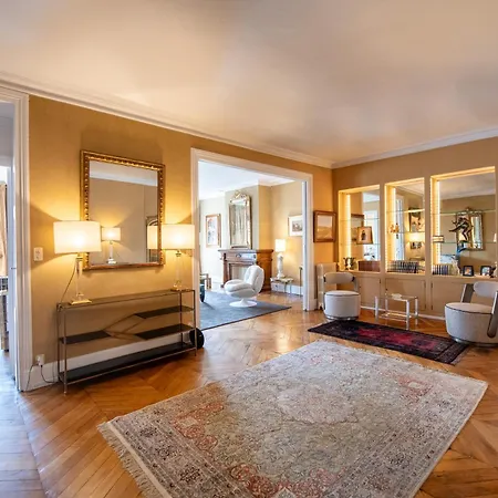 Mhb - Maison Bellecour 4*